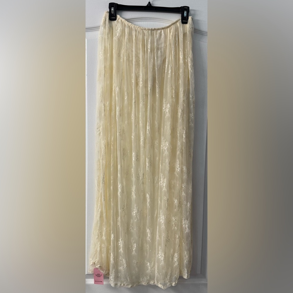 Pretty Little Thing ALMOND SHEER LACE MAXI SKIRT - Picture 6 of 12